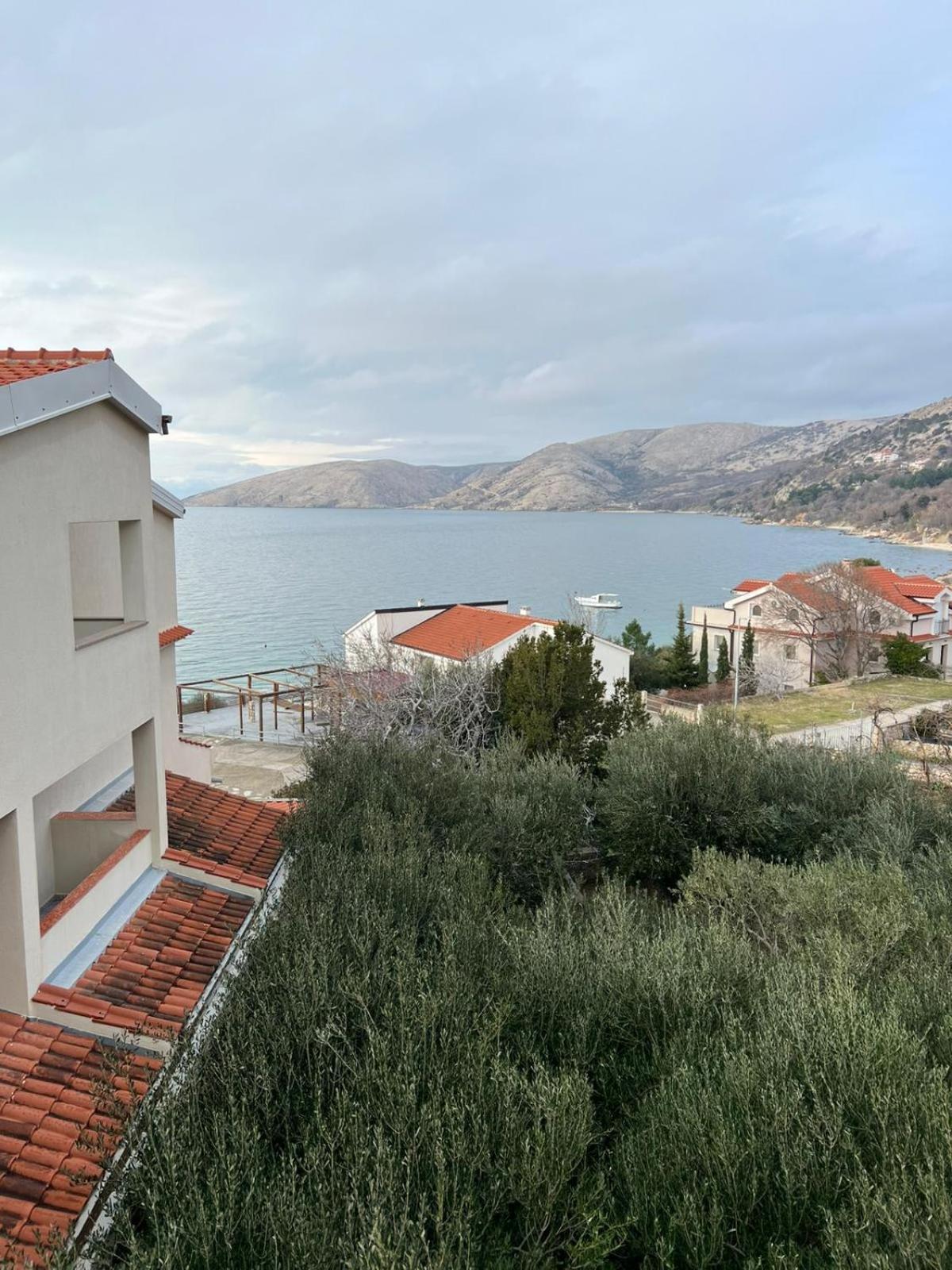 Bellevue Rooms Stara Baška Exterior foto