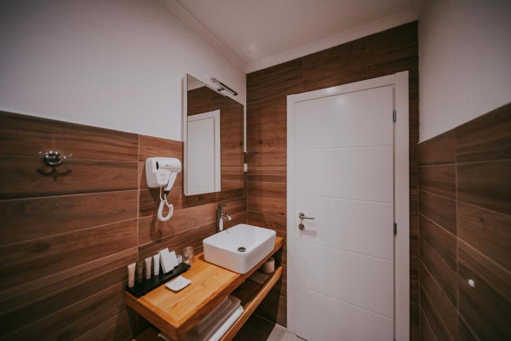 Bellevue Rooms Stara Baška Exterior foto