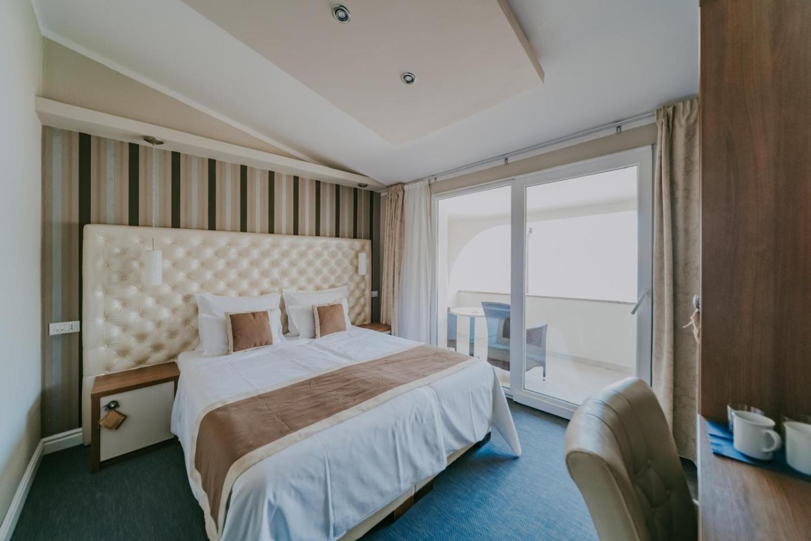 Bellevue Rooms Stara Baška Exterior foto