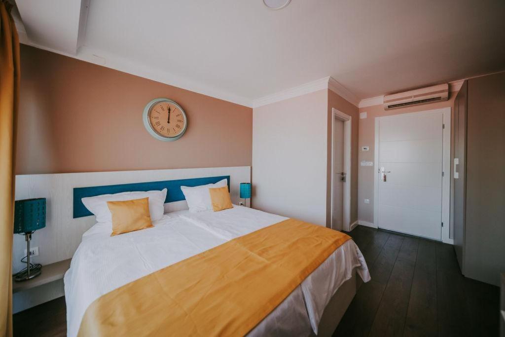 Bellevue Rooms Stara Baška Exterior foto
